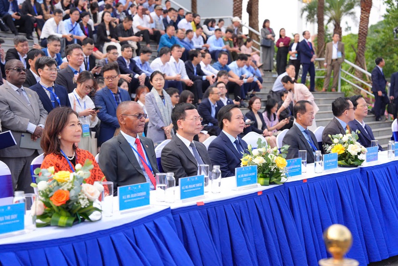 Khai mạc Tuần lễ Số Quốc tế Việt Nam 2025- Ảnh 1.