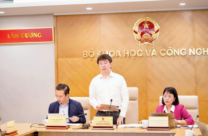 Thứ trưởng Bộ KH&amp;CN Bùi Hoàng Phương chủ trì buổi họp báo thường kỳ