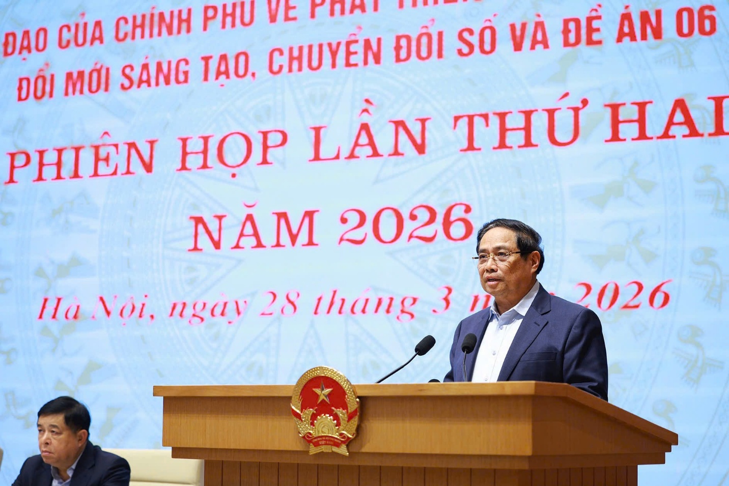 Thủ tướng Phạm Minh Chính phát biểu chỉ đạo tại phiên họp.